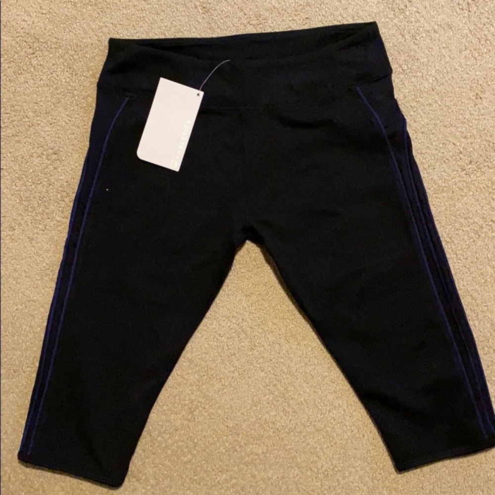 Fabletics crop capris